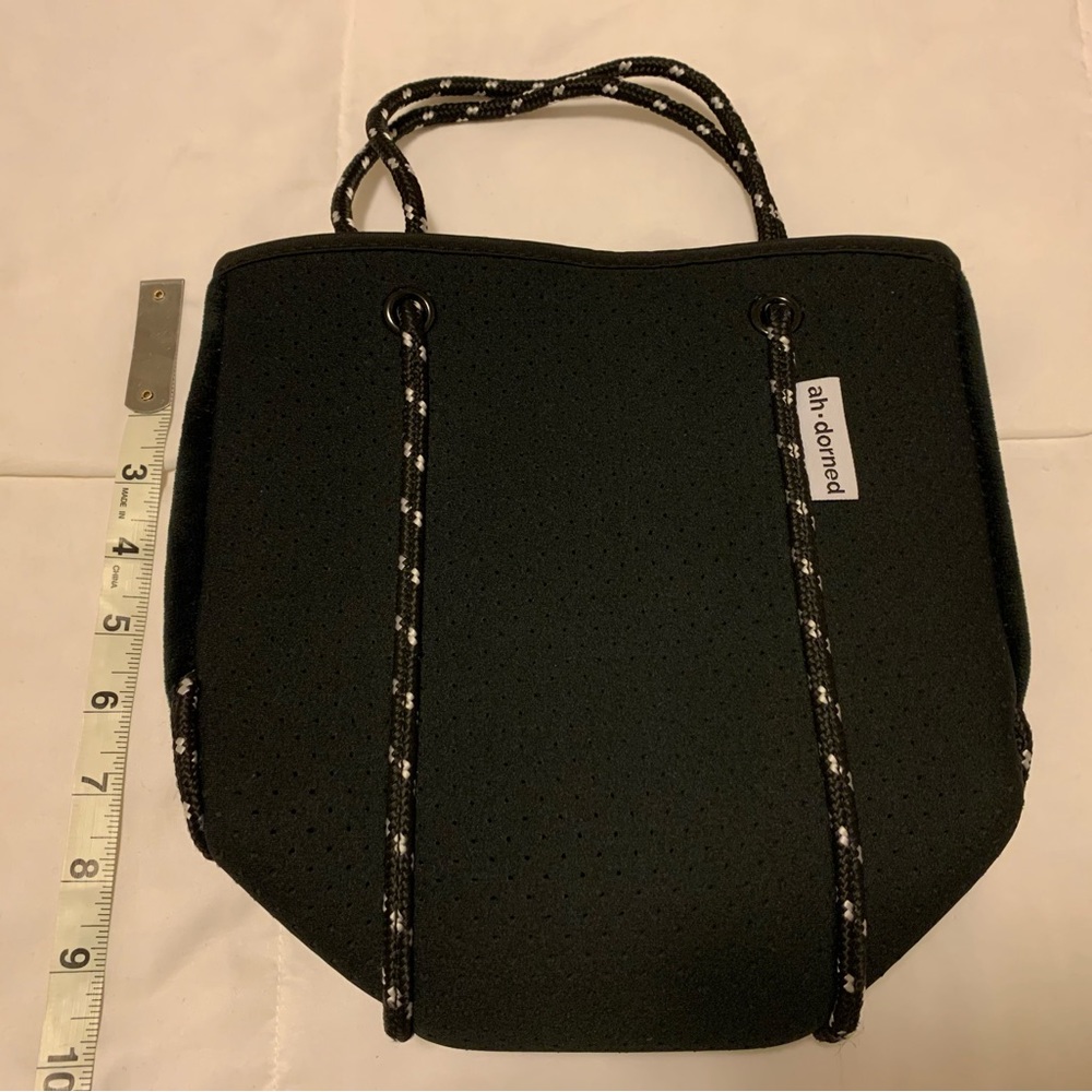 Ah-dorned Womens Black Neoprene Perforated Sides Purse Size Small w/ Coin Wallet